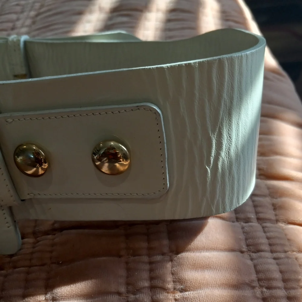 Anthropologie White Belt with Gold Hardware and Red Stitching